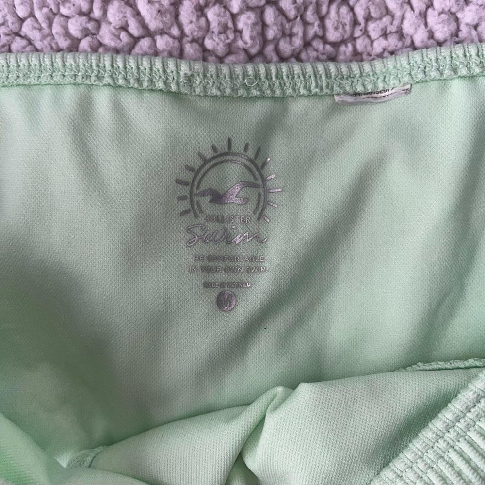 🔵(4 for $25)🔵Hollister bikini bottom - Picture 4 of 7